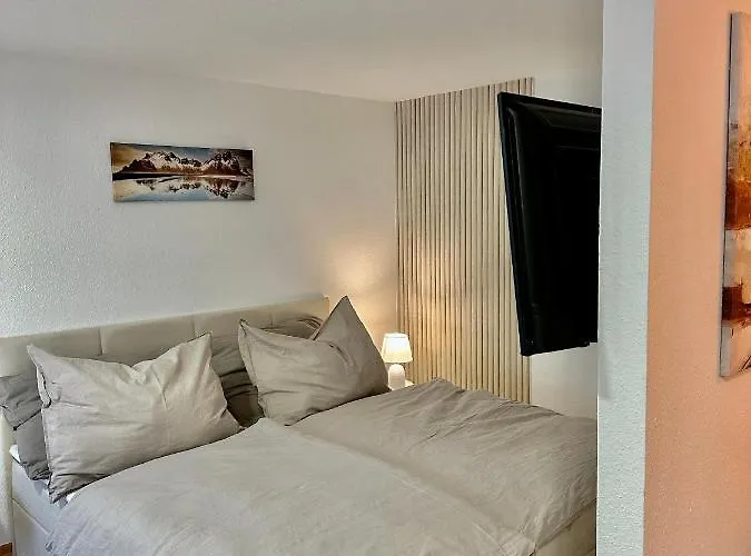 Zwischen Hafen Und Stadt *